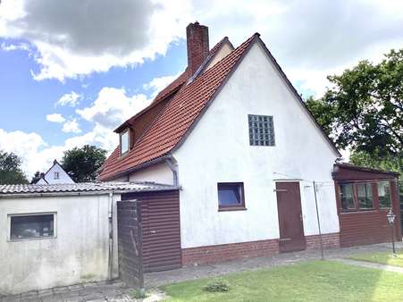 Rückseite Haus Rückseite Haus - Einfamilienhaus in 27478 Cuxhaven mit 120m² kaufen