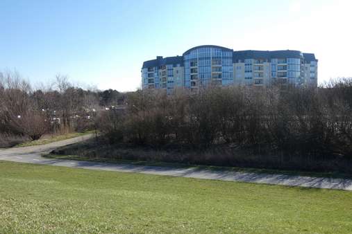 Hausansicht Norden - Etagenwohnung in 27476 Cuxhaven mit 80m² kaufen