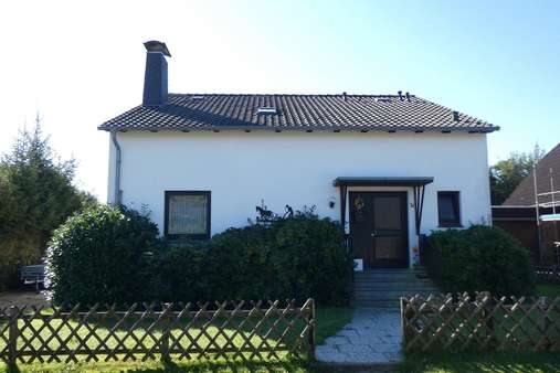 Hausansicht - Einfamilienhaus in 27478 Cuxhaven mit 150m² kaufen