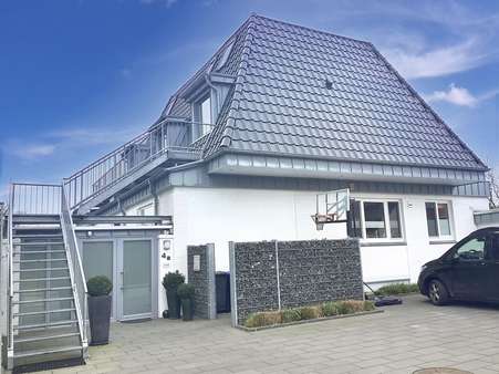 Hausansicht - Einfamilienhaus in 27476 Cuxhaven mit 230m² kaufen