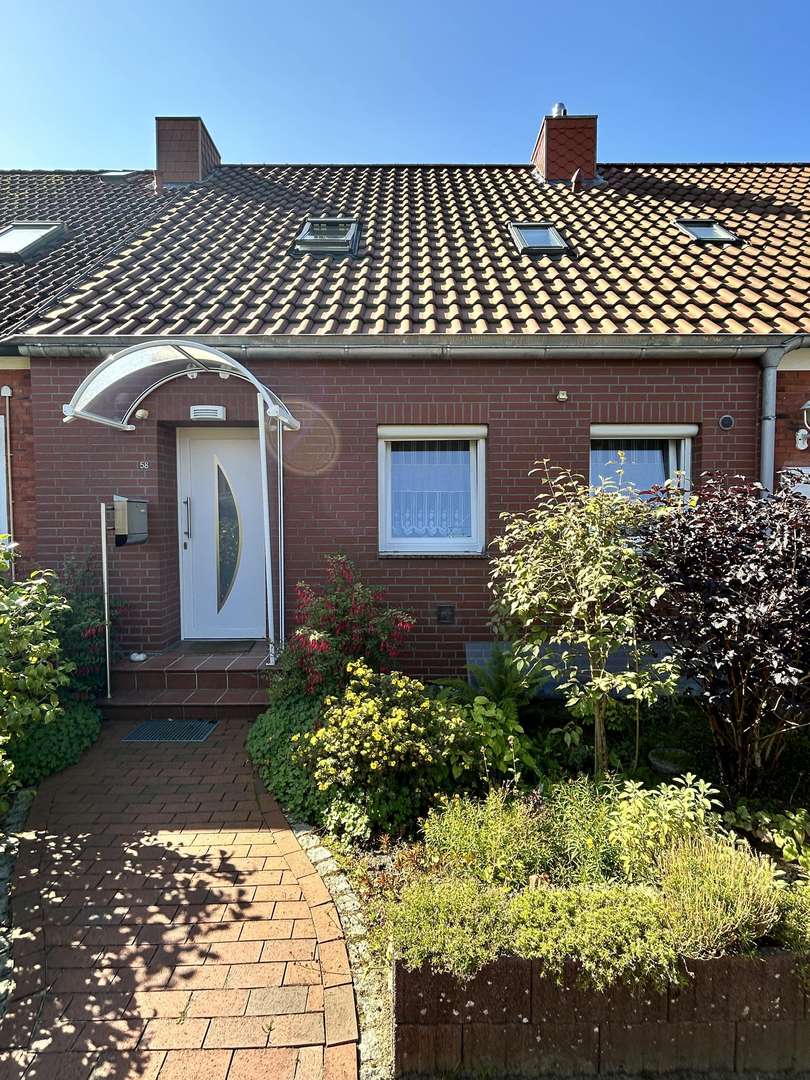 Hausansicht Hausansicht - Reihenmittelhaus in 21682 Stade mit 75m² kaufen