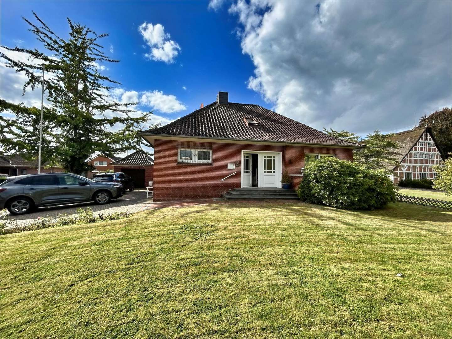 Straßenasicht - Einfamilienhaus in 21720 Steinkirchen mit 136m² kaufen