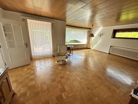 Wohnzimmer - Einfamilienhaus in 21720 Steinkirchen mit 136m² kaufen