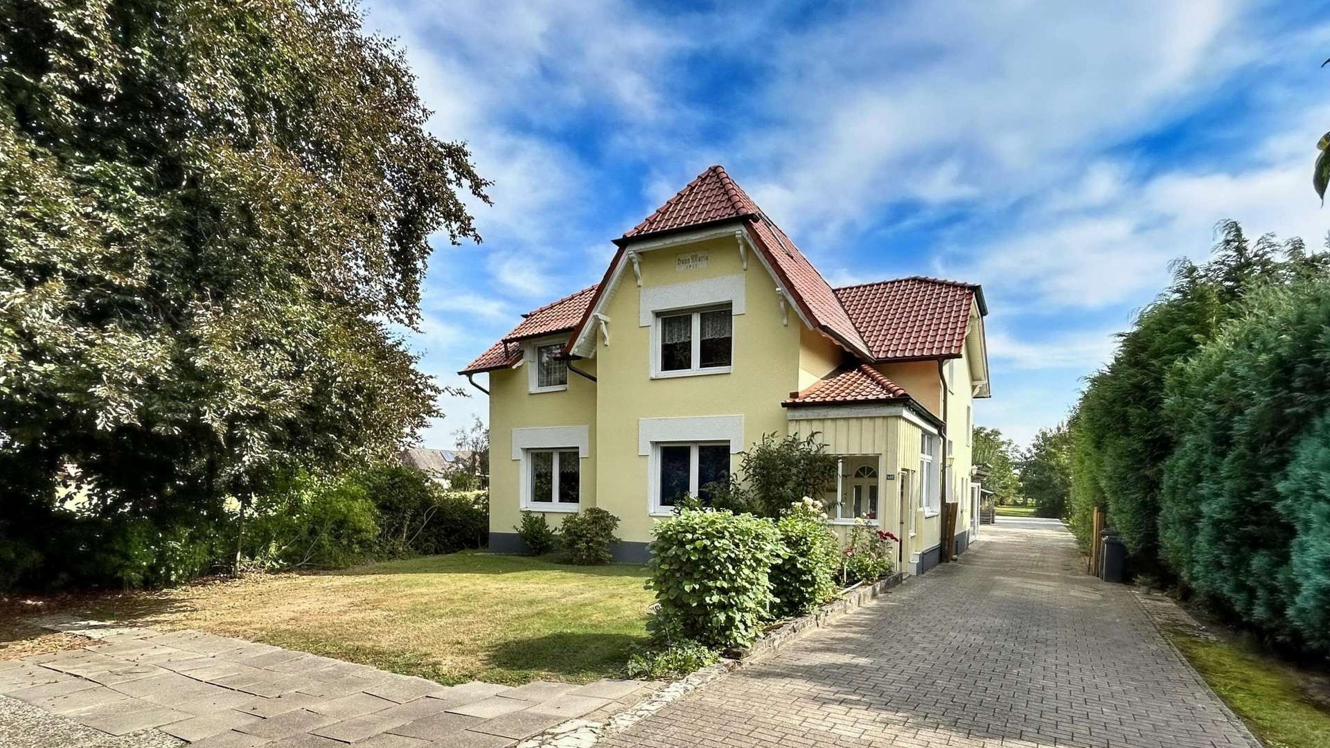 Hausansicht - Einfamilienhaus in 21683 Stade mit 213m² kaufen