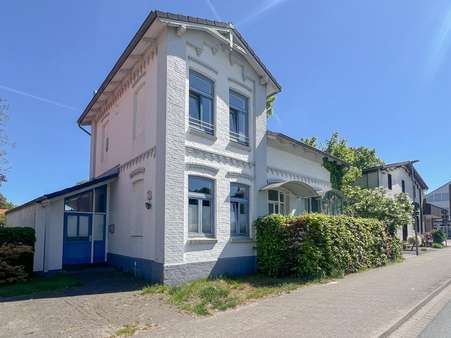 Seitenansicht Seitenansicht - Einfamilienhaus in 21709 Himmelpforten mit 145m² kaufen