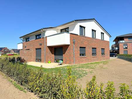 Seitenansicht - Dachgeschosswohnung in 21640 Horneburg mit 75m² kaufen