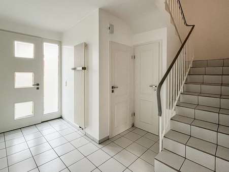 Flur Flur - Reihenmittelhaus in 21682 Stade mit 120m² kaufen