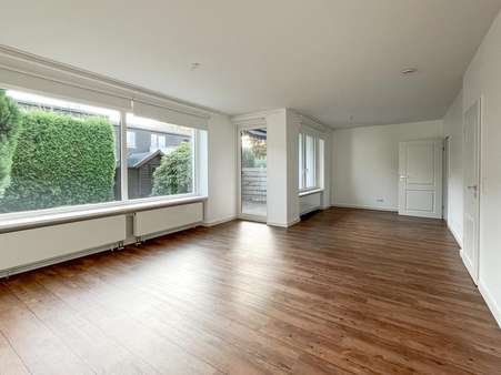 Wohn-/Essbereich Wohn-/Essbereich - Reihenmittelhaus in 21682 Stade mit 120m² kaufen