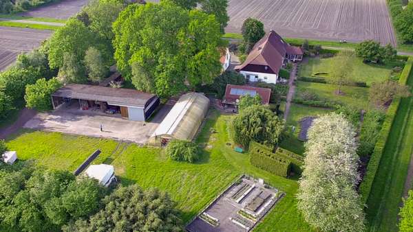 Hofansicht Süd - Resthof in 27386 Hemsbünde mit 220m² kaufen