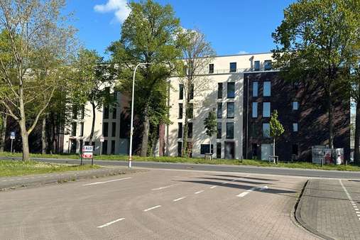 Etagenwohnung in 28325 Bremen mit 102m² kaufen
