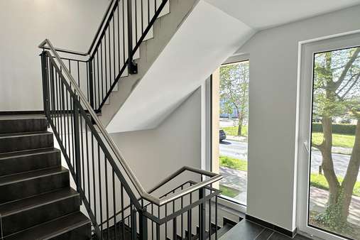 Etagenwohnung in 28325 Bremen mit 102m² kaufen