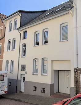 Ansicht - Mehrfamilienhaus in 38364 Schöningen mit 243m² kaufen