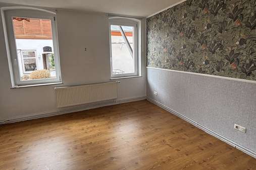 Zimmer EG - Mehrfamilienhaus in 38364 Schöningen mit 243m² kaufen