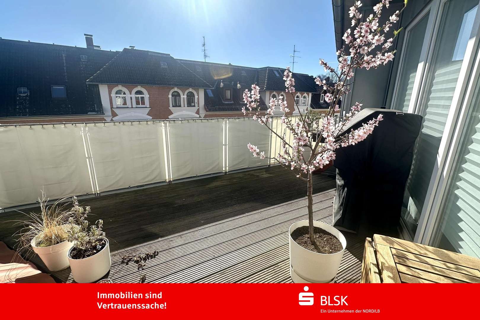 Sommer in der Stadt Sommer in der Stadt - Dachgeschosswohnung in 38102 Braunschweig mit 128m² kaufen