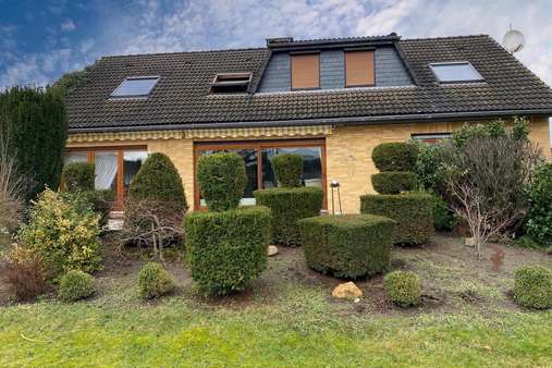 Ansicht Garten - Einfamilienhaus in 38368 Grasleben mit 176m² kaufen