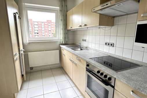 Küche - möbliert - Etagenwohnung in 38120 Braunschweig mit 80m² kaufen