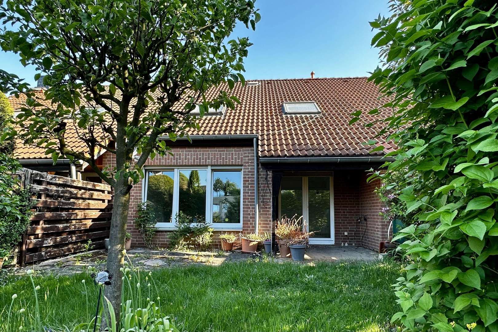 Ansicht - Reihenmittelhaus in 38124 Braunschweig mit 120m² kaufen