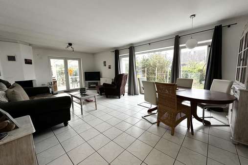 Wohnung EG - Wohnzimmer - Mehrfamilienhaus in 38304 Wolfenbüttel mit 255m² kaufen