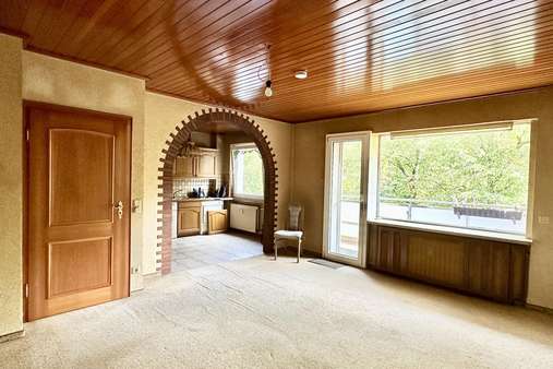 Wohnzimmer mit offener Küche Wohnzimmer mit offener Küche - Etagenwohnung in 38104 Braunschweig mit 78m² kaufen