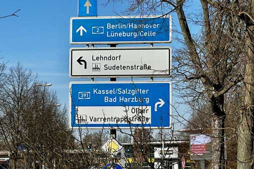 Zur Autobahn Zur Autobahn - Mehrfamilienhaus in 38114 Braunschweig mit 217m² kaufen