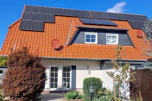 Ansicht - Doppelhaushälfte in 38448 Wolfsburg mit 121m² kaufen