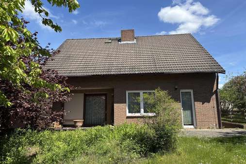 Ansicht Garten - Einfamilienhaus in 38350 Helmstedt mit 147m² kaufen