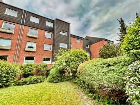 Vordere Ansicht - Erdgeschosswohnung in 30659 Hannover mit 86m² kaufen