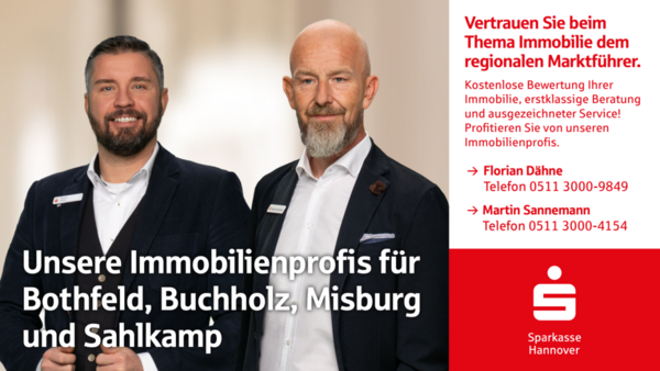 Stadtleben mit zwei Balkonen