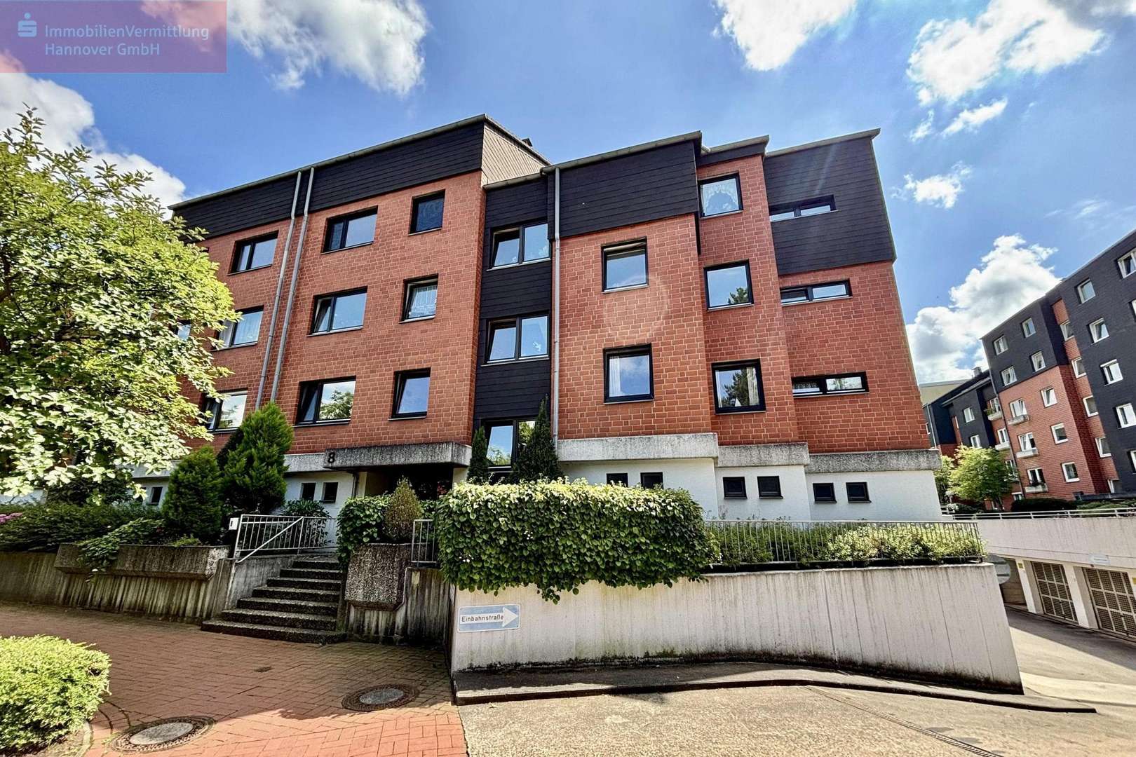 Hausansicht Hausansicht - Maisonette-Wohnung in 30659 Hannover mit 116m² kaufen