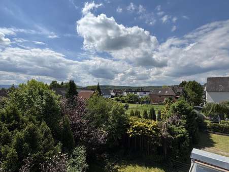 Blick von der Dachterrasse - Dachgeschosswohnung in 31832 Springe mit 73m² kaufen