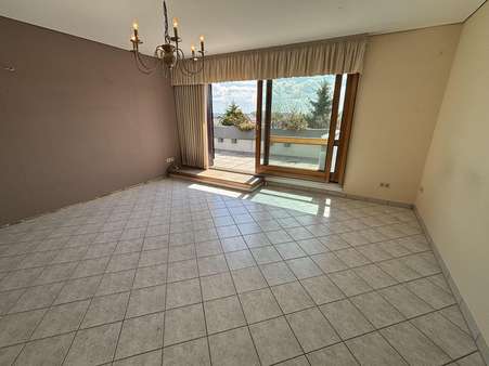 Wohnen/ Essen - Dachgeschosswohnung in 31832 Springe mit 73m² kaufen