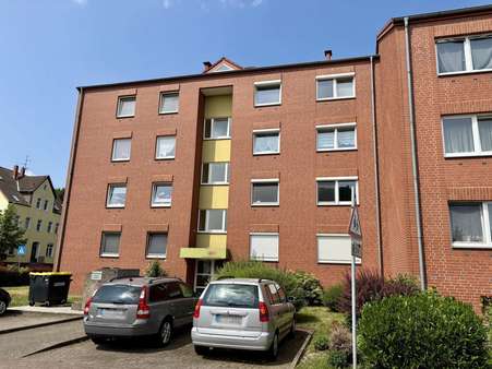 Außenansicht - Etagenwohnung in 30952 Ronnenberg mit 71m² kaufen