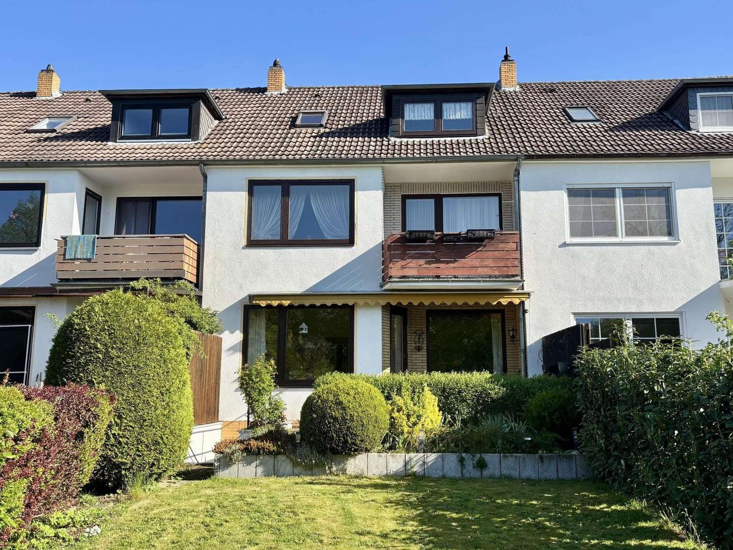 Rückseite Gebäude - Reihenmittelhaus in 30966 Hemmingen mit 128m² kaufen
