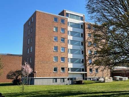 Außenansicht - Etagenwohnung in 30989 Gehrden mit 66m² kaufen