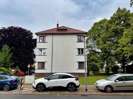 Seitenansicht Dachbalkon - Dachgeschosswohnung in 30655 Hannover mit 86m² kaufen