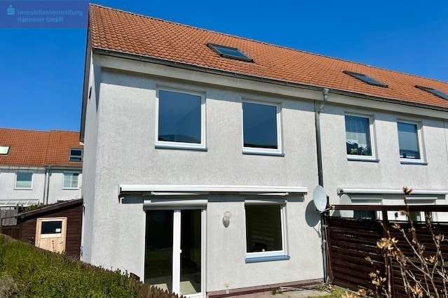 Außenansicht Außenansicht - Reihenendhaus in 30952 Ronnenberg mit 130m² kaufen