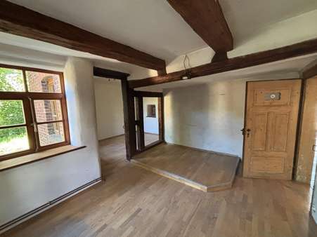 2. Zimmer im Erdgeschoss - Einfamilienhaus in 30926 Seelze mit 193m² kaufen