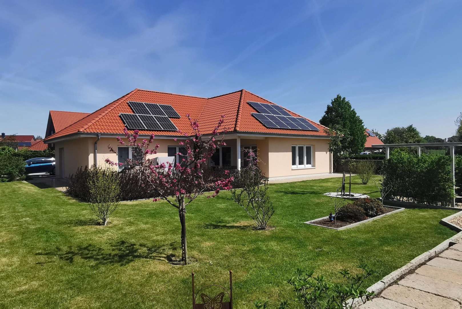 Gartenseite - Bungalow in 31535 Neustadt mit 148m² kaufen