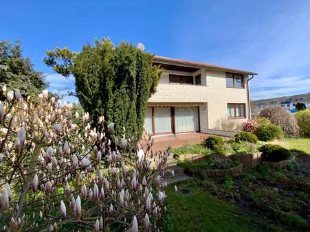 Blick aus dem Garten - Einfamilienhaus in 30938 Burgwedel mit 150m² kaufen