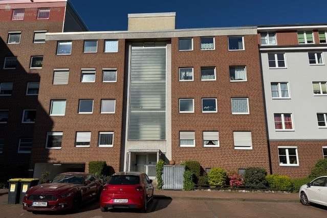 Straßenansicht Straßenansicht - Zwangsversteigerung Etagenwohnung in 30655 Hannover mit 58m² kaufen