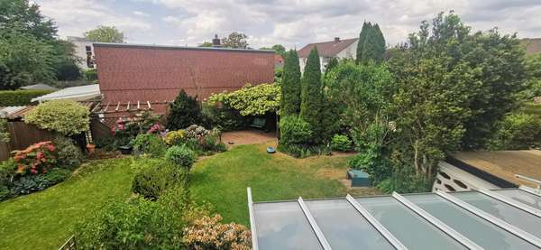 Blick vom Obergeschoß - Reihenmittelhaus in 31535 Neustadt mit 154m² kaufen