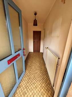 Hauseingang - Reihenmittelhaus in 30655 Hannover mit 100m² kaufen