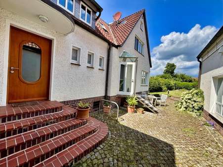 Entzückender Innenhof Entzückender Innenhof - Mehrfamilienhaus in 30900 Wedemark mit 298m² kaufen