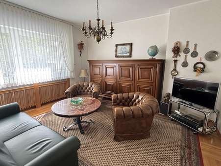 Wohnzimmer Wohnzimmer - Etagenwohnung in 30165 Hannover mit 72m² kaufen