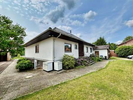 Hauseingang Hauseingang - Einfamilienhaus in 30938 Burgwedel mit 185m² kaufen