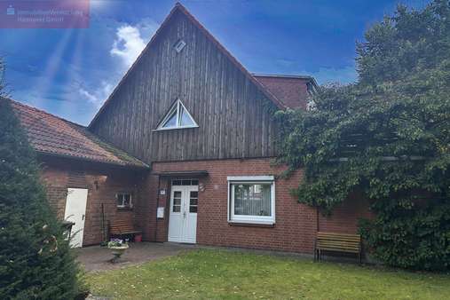 Eingangsbereich Eingangsbereich - Zweifamilienhaus in 30827 Garbsen mit 246m² kaufen