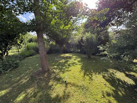 Garten Garten - Zweifamilienhaus in 30989 Gehrden mit 166m² kaufen