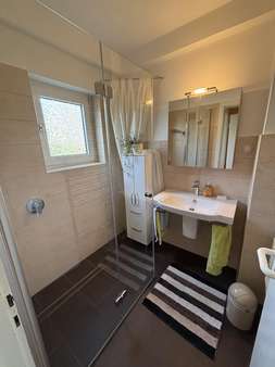 EG Badezimmer EG Badezimmer - Zweifamilienhaus in 30989 Gehrden mit 166m² kaufen