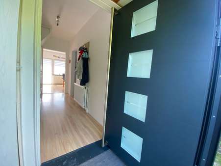 Eingang / Flur Eingang / Flur - Reihenmittelhaus in 31515 Wunstorf mit 70m² kaufen