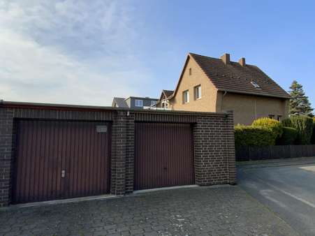 Garagen - Einfamilienhaus in 30855 Langenhagen mit 162m² kaufen